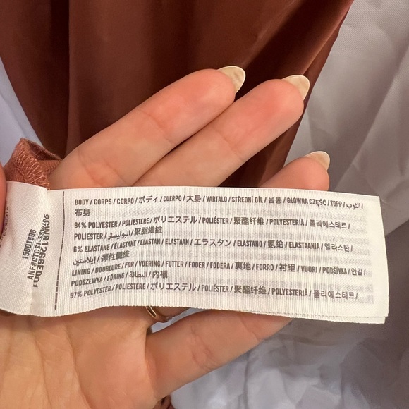 Dress - Picture 5 of 6